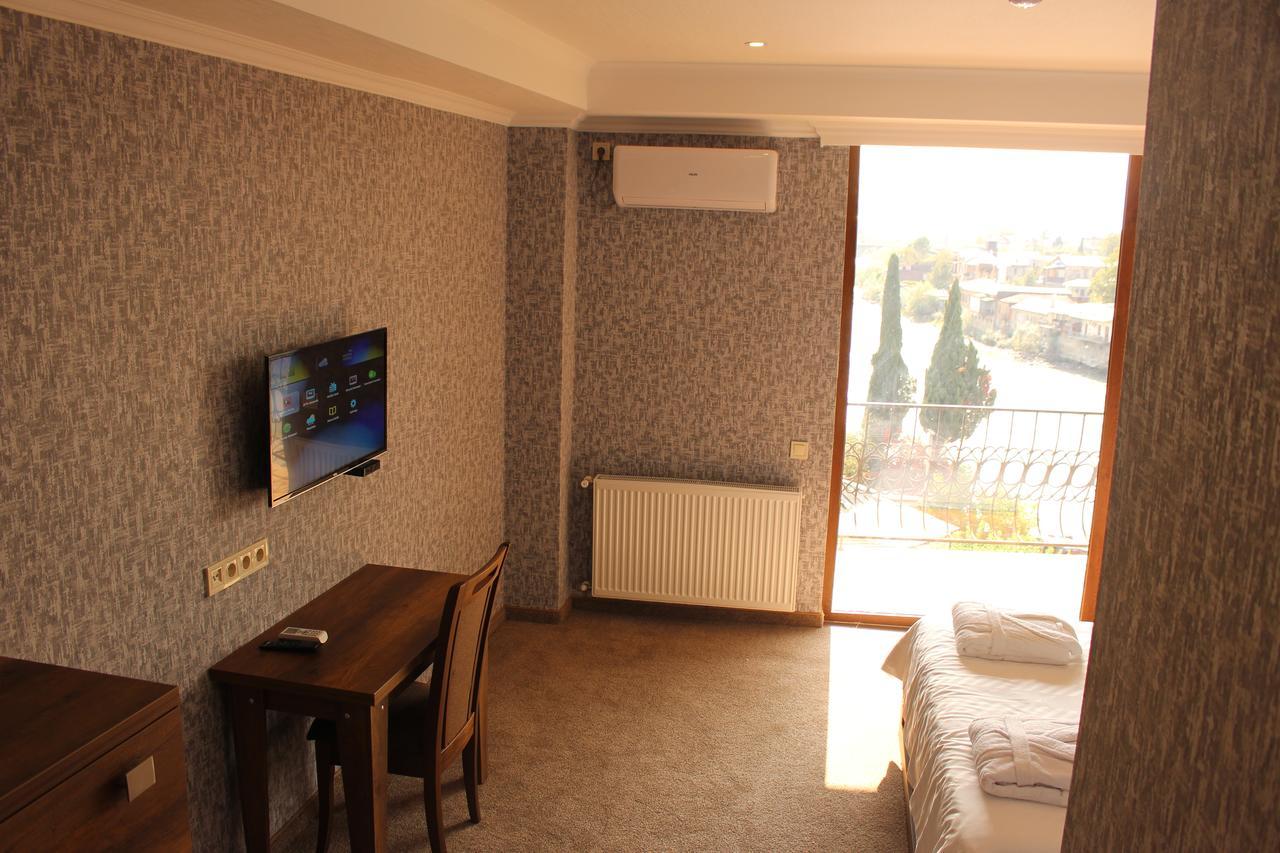 Apartment White Bridge Kutaisi Exterior photo
